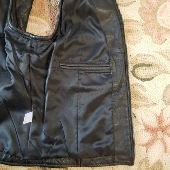 Caslon Leather Vest Quilted w/ Reversible Zipper - Picture 11 of 14